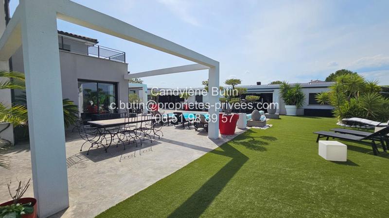 Villa - 260 m² - 7 pièces