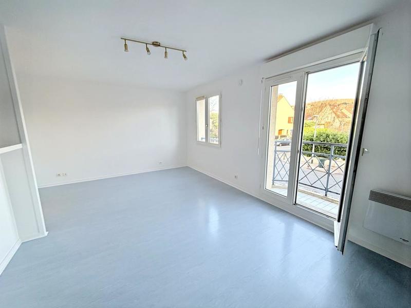 Studio - 30 m² - 1 pièce