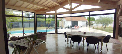 Maison - 225 m² - 6 pièces