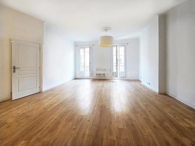 Appartement - 99 m² - 4 pièces