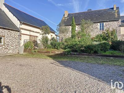 Maison - 403 m² - 11 pièces