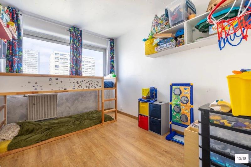 Appartement - 81 m² - 4 pièces