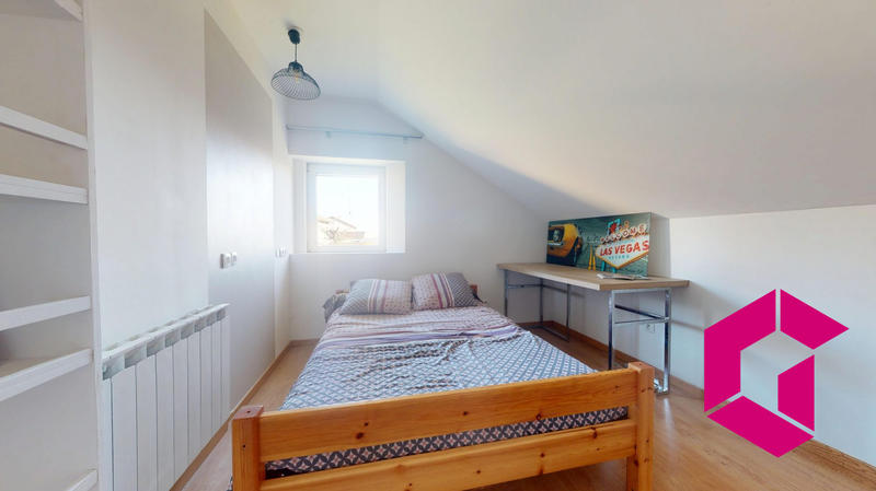 Maison - 160 m² - 8 pièces