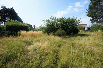 Terrain - 681 m²