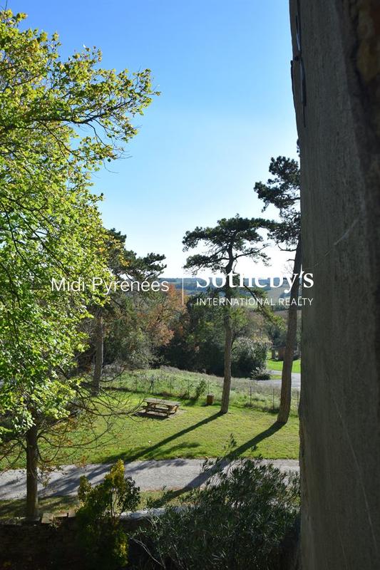 Château - 555 m² - 10 pièces