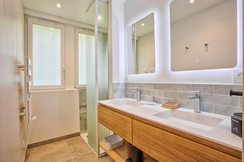 Maison - 176 m² - 7 pièces