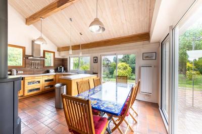 Propriété - 210 m² - 7 pièces