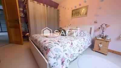 Maison - 260 m² - 10 pièces