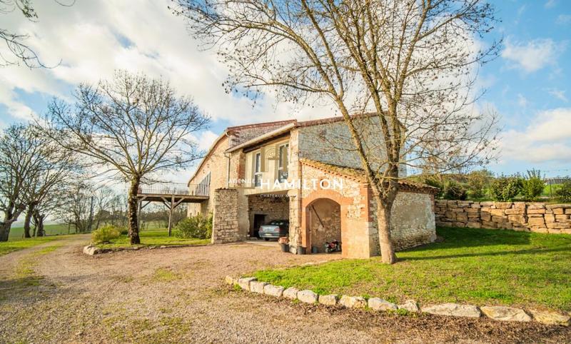 Maison de campagne - 269 m² - 9 pièces