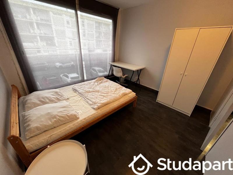 Chambre - 9 m² - 1 pièce