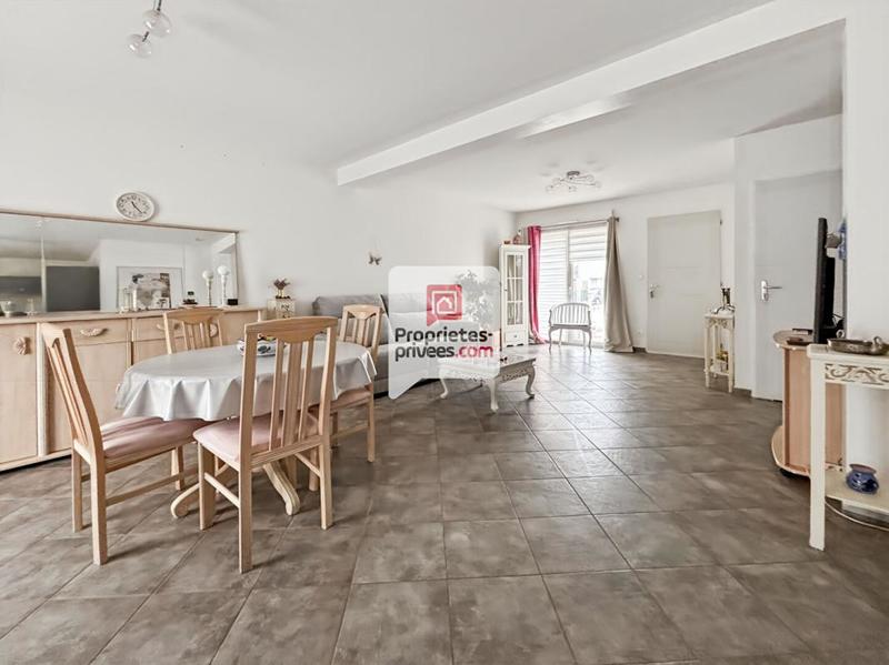 Maison - 90 m² - 5 pièces