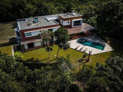 Villa - 395 m² - 9 pièces