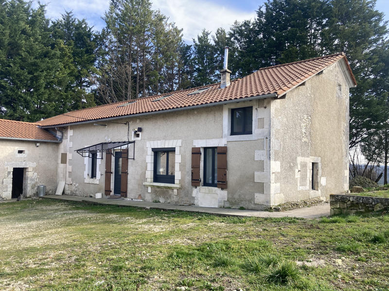 Propriété - 137 m² - 5 pièces