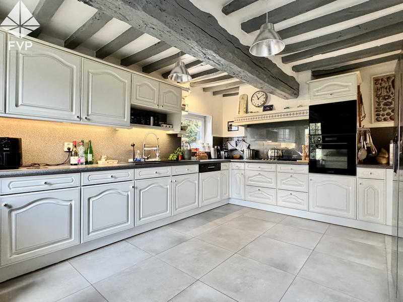 Maison - 170 m² - 5 pièces