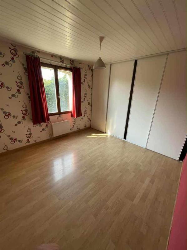 Maison - 182 m² - 9 pièces