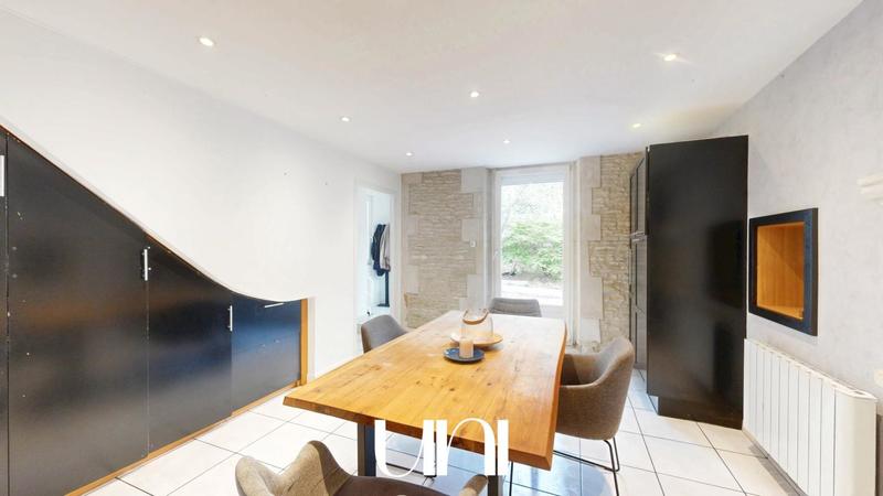 Maison - 160 m² - 6 pièces