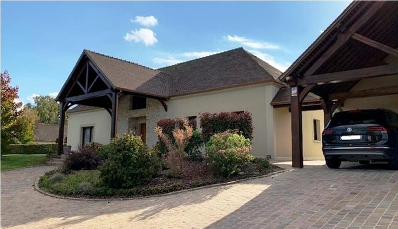 Maison - 349 m² - 9 pièces