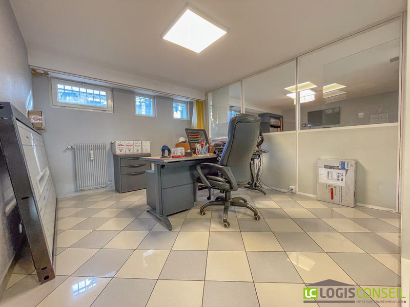Local commercial - 113 m² - 5 pièces