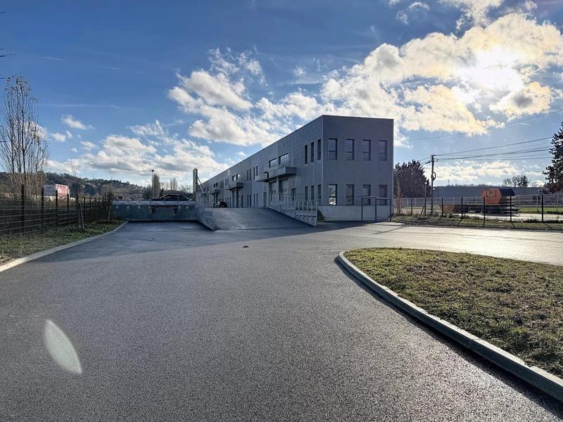 Bureau - 319 m² - 1 pièce