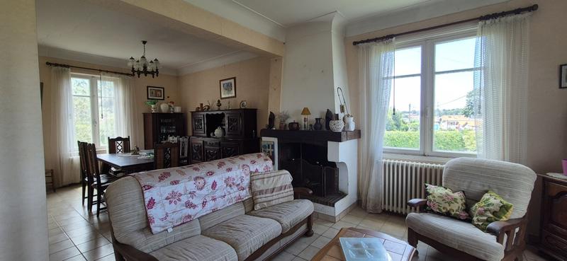 Maison - 153 m² - 8 pièces