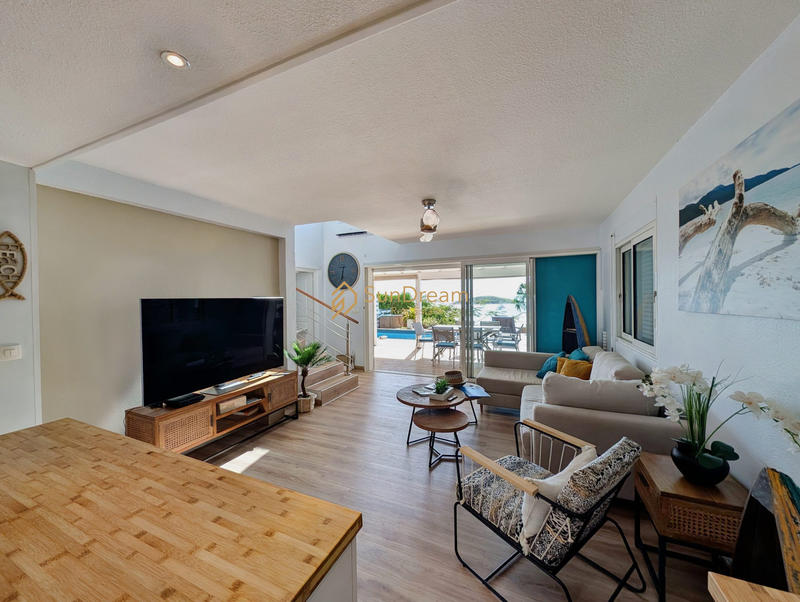 Maison - 101 m² - 4 pièces