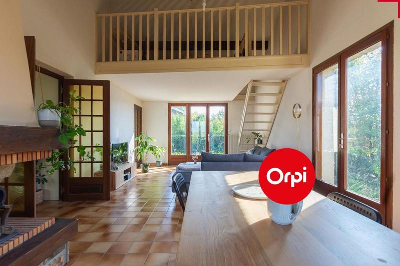 Maison - 179 m² - 5 pièces