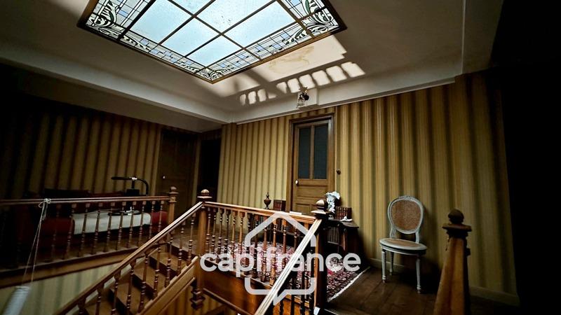 Hôtel particulier - 570 m² - 20 pièces