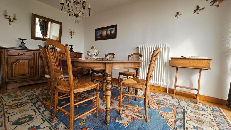 Appartement - 104 m² - 5 pièces