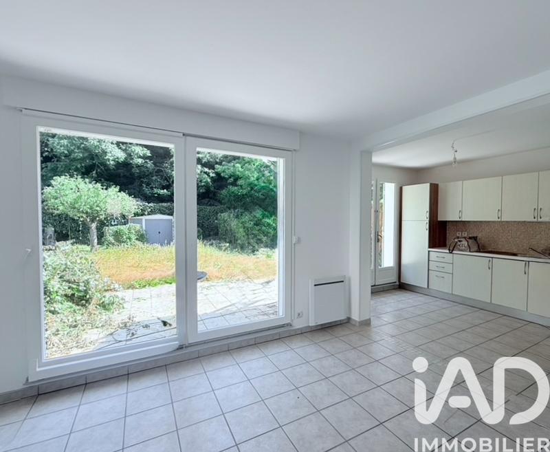 Maison - 96 m² - 6 pièces