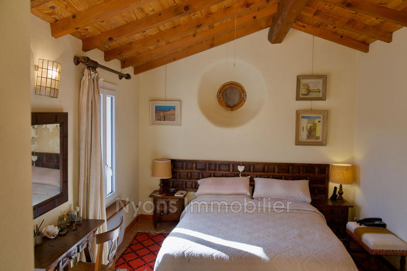 Mas - 333 m² - 9 pièces