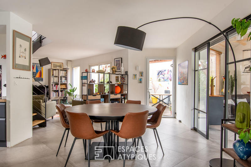 Maison - 195 m² - 9 pièces