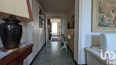 Maison - 250 m² - 9 pièces