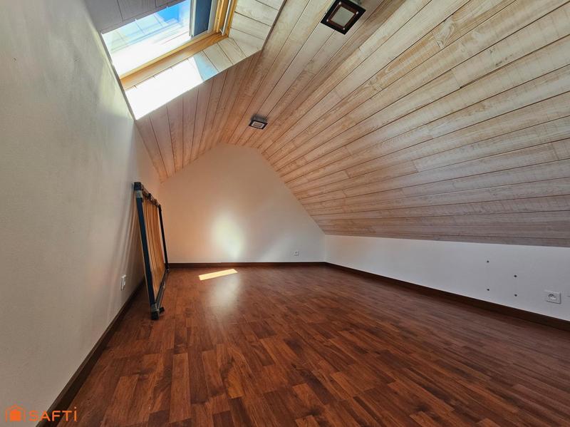 Maison - 175 m² - 8 pièces