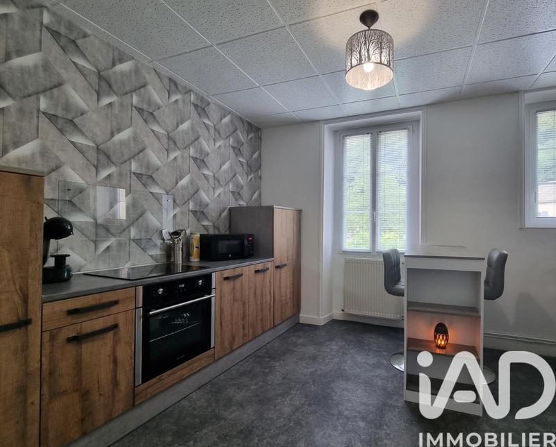 Maison - 240 m² - 14 pièces