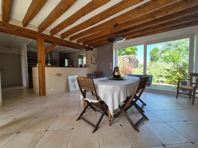 Maison - 136 m² - 6 pièces