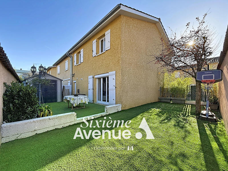 Maison - 104 m² - 5 pièces