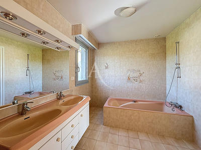 Maison - 154 m² - 5 pièces