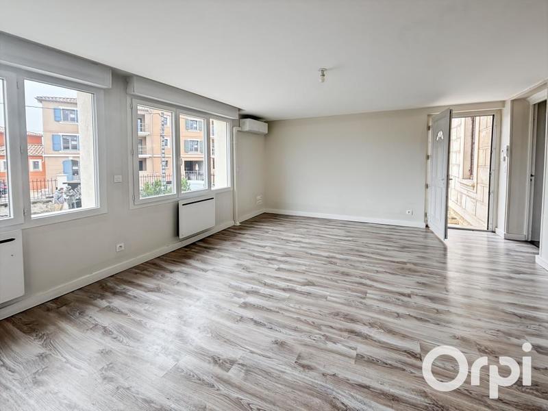 Immeuble - 902 m² - 11 pièces