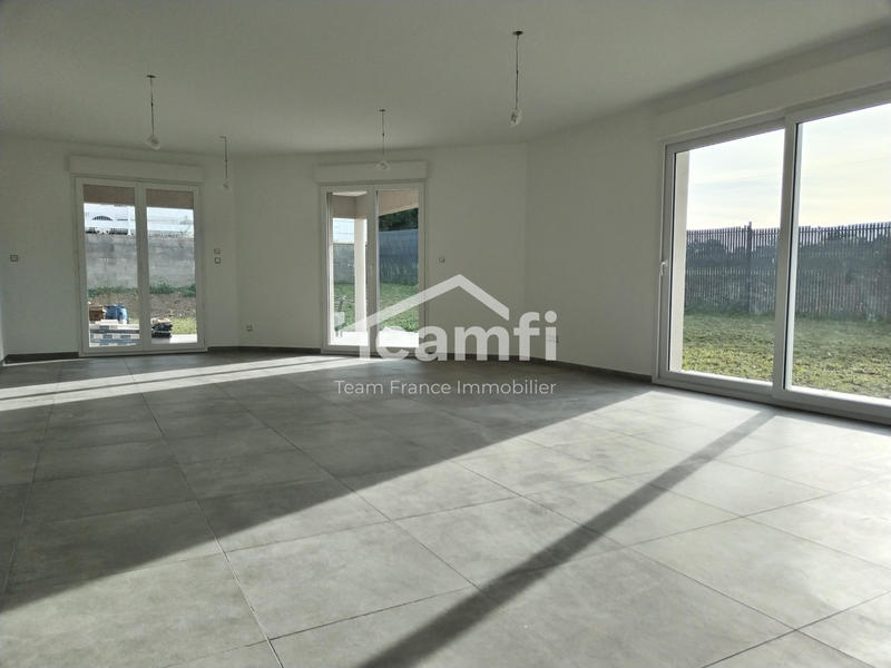 Maison - 104 m² - 6 pièces