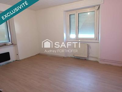 Maison - 96 m² - 5 pièces