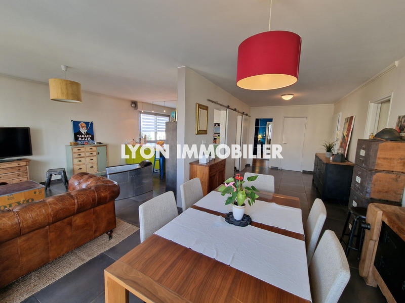 Appartement - 104 m² - 5 pièces