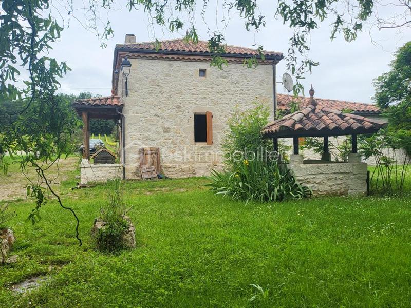 Maison en pierre - 118 m² - 4 pièces