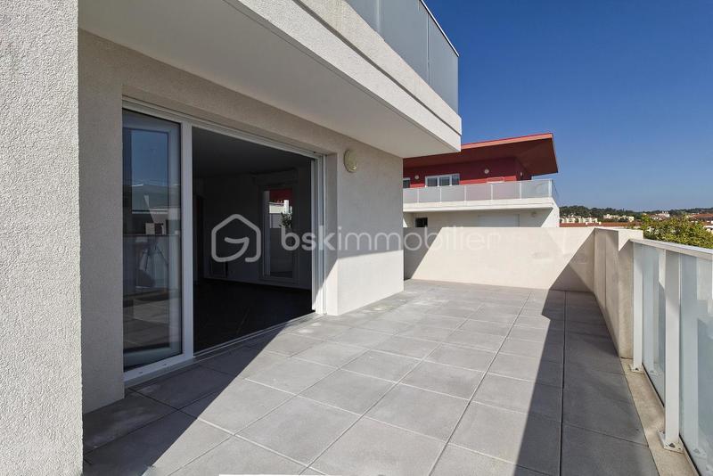 Appartement - 69 m² - 3 pièces