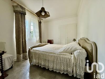 Maison - 200 m² - 11 pièces