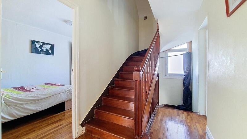 Maison de ville - 150 m² - 8 pièces