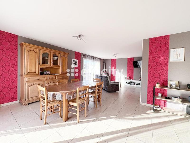 Pavillon - 100 m² - 5 pièces