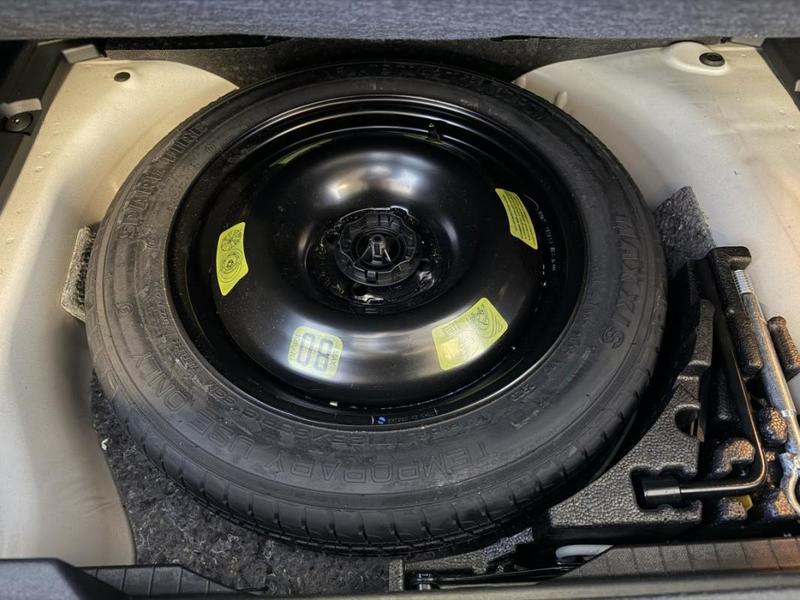 Peugeot 2008 II Bluehdi 130 s&amp;S Eat8 Allure Business