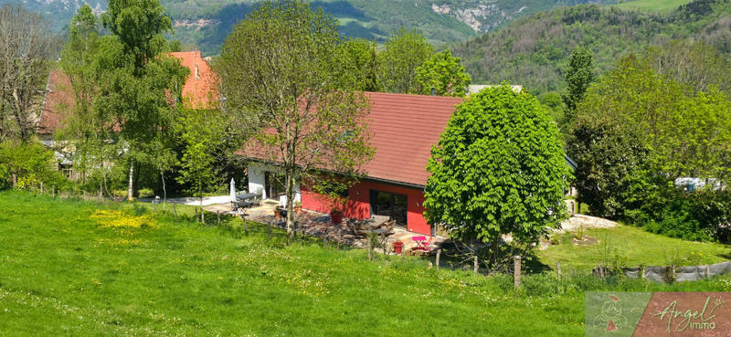 Local commercial - 382 m² - 14 pièces