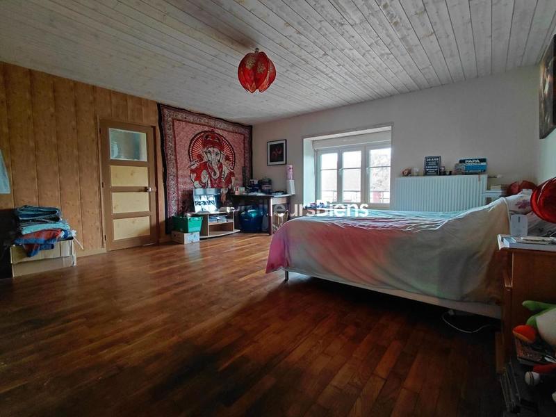 Maison - 271 m² - 7 pièces