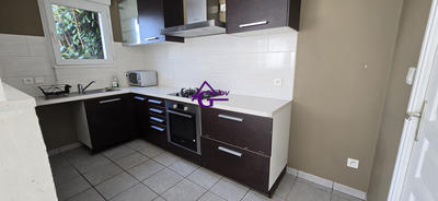 Maison traditionnelle - 80 m² - 4 pièces